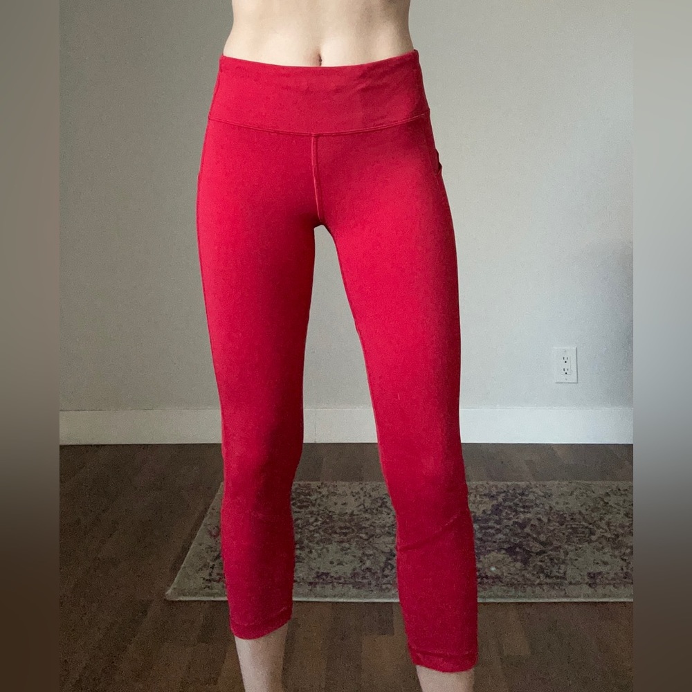 Lululemon Run Fast and Free Crop Leggings